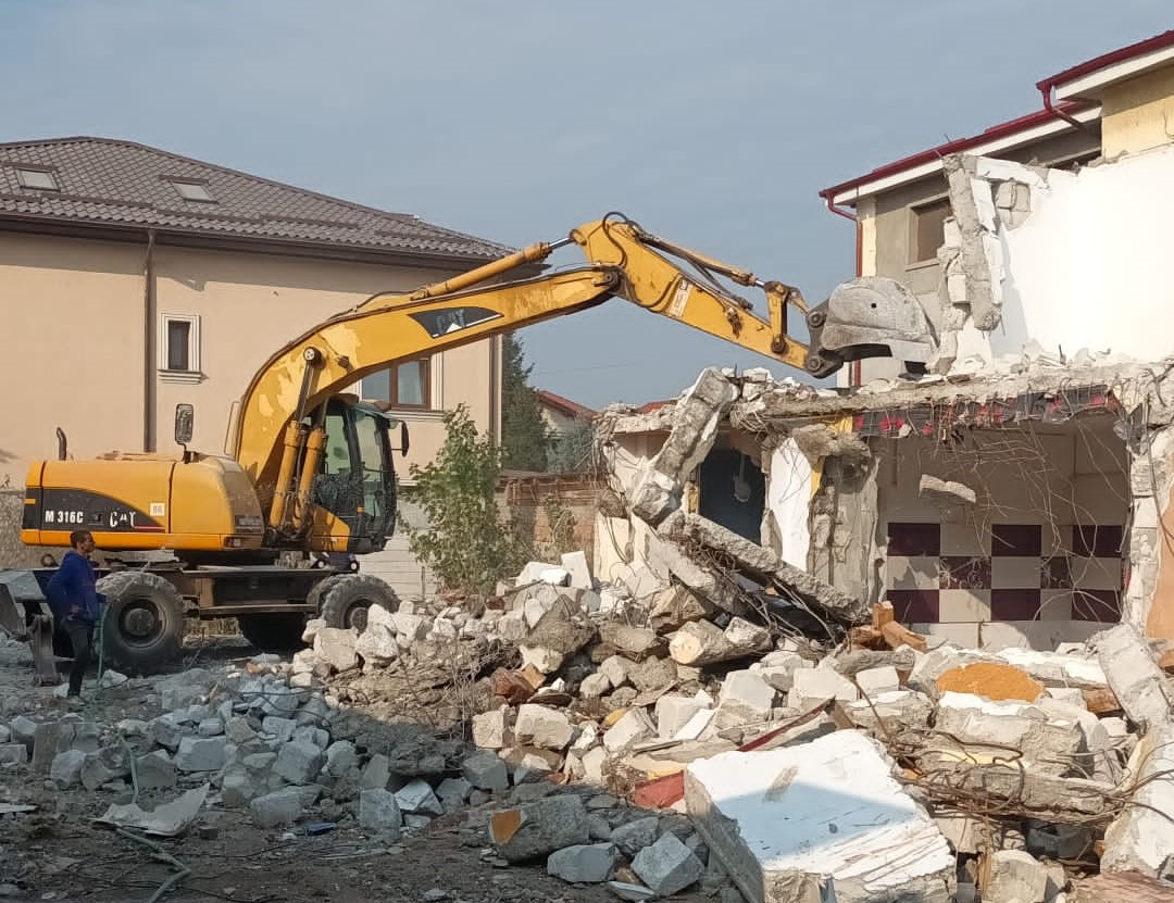 demolari case